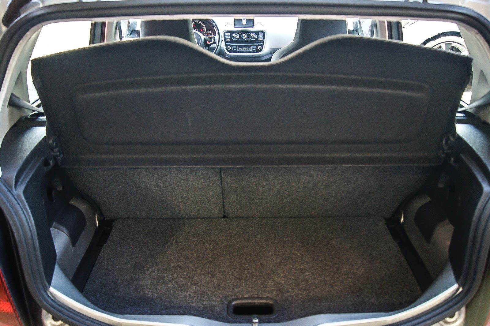 Fahrzeugabbildung Volkswagen up! high up BMT NAVIGATION KLIMA SITZHEIZUNG ALU