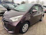 Toyota Verso-S Life - graue Toyota Verso-S