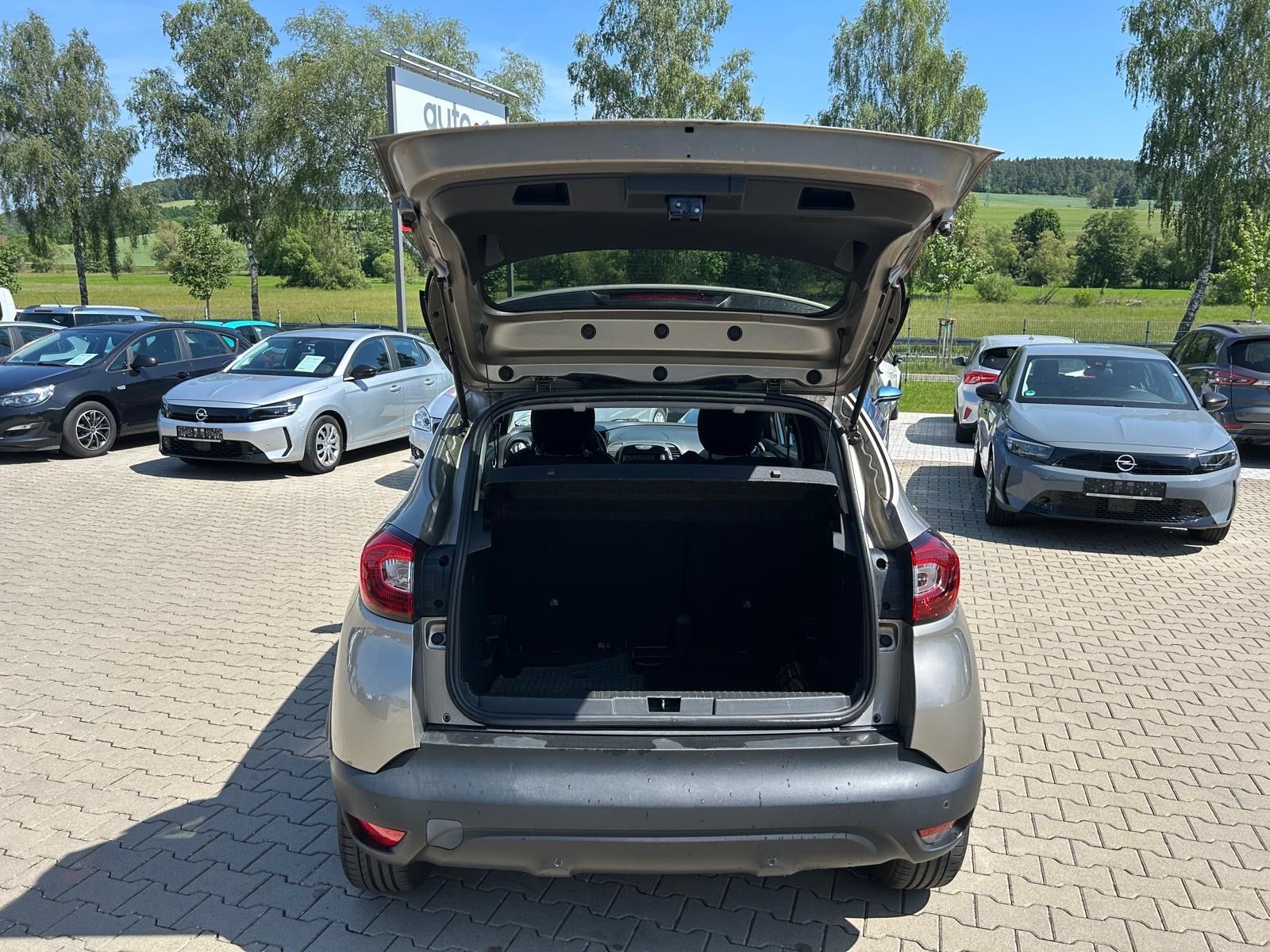 Fahrzeugabbildung Renault Captur Luxe°Automatik°Navi°