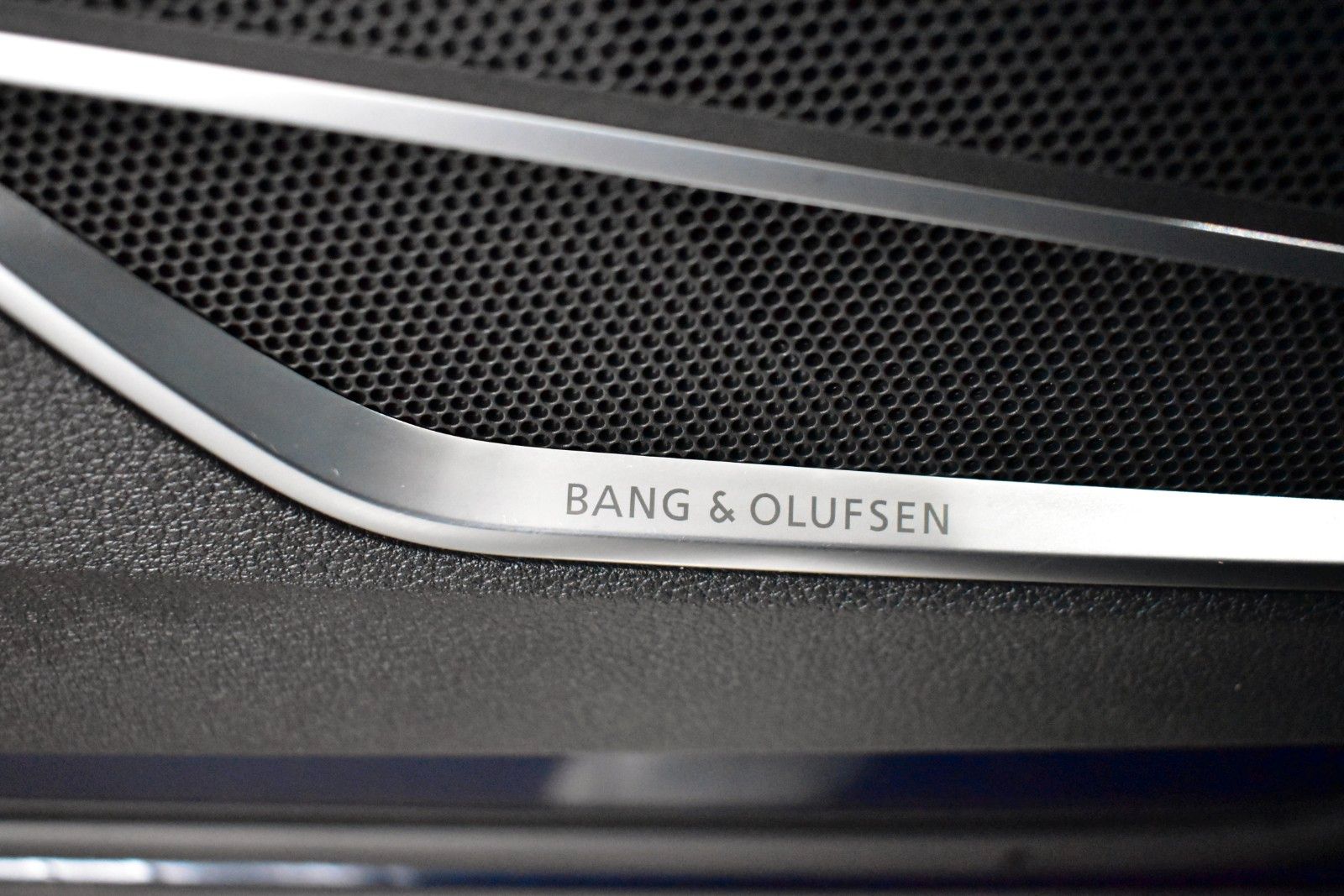 Fahrzeugabbildung Audi Q3 35 TDI advanced,Leder,Navi,Kamera,CarPlay,B&O