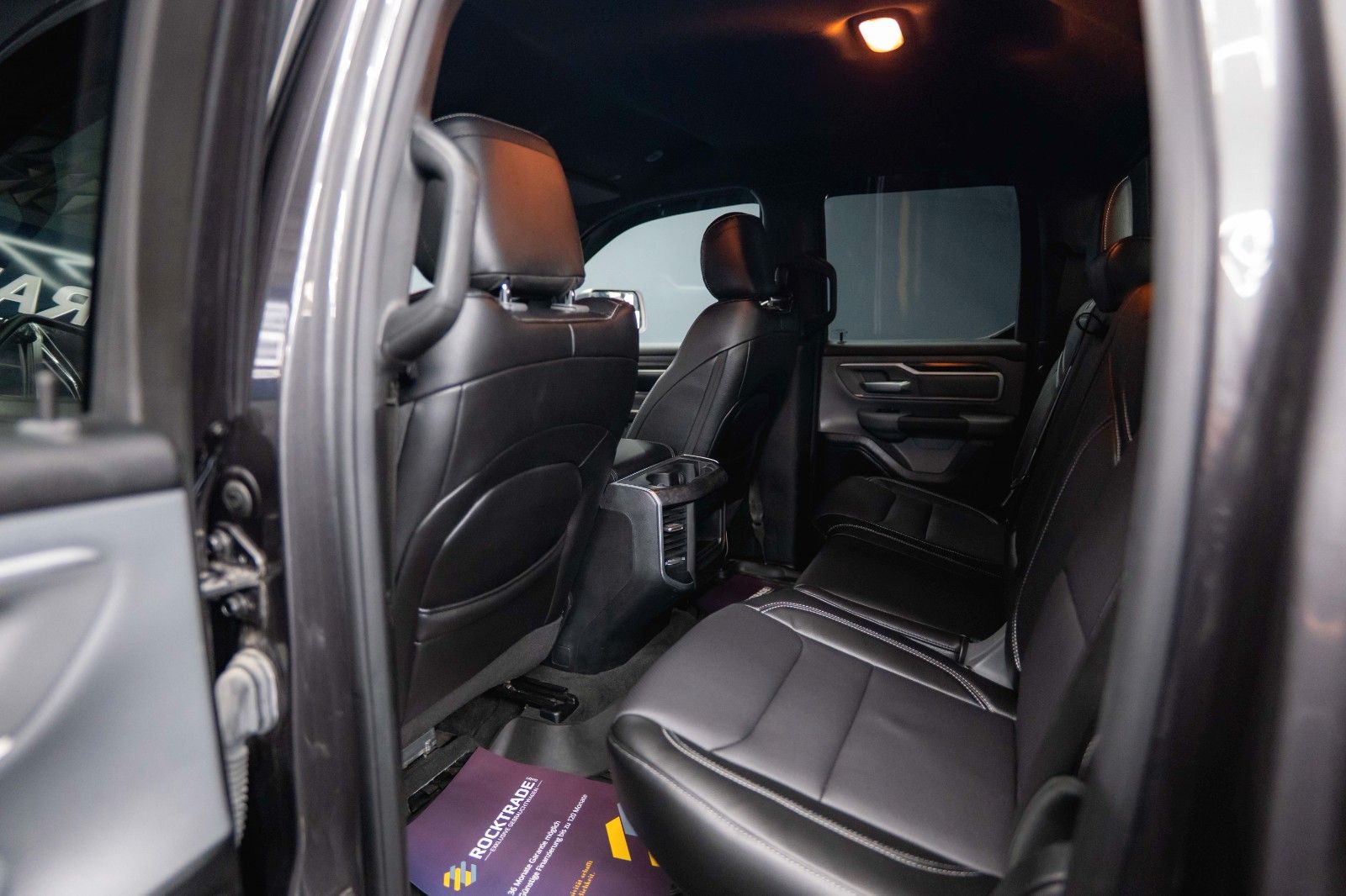 Fahrzeugabbildung Dodge RAM 5.7 V8 HEMI 4x4 OFFROAD Night Limited 19%