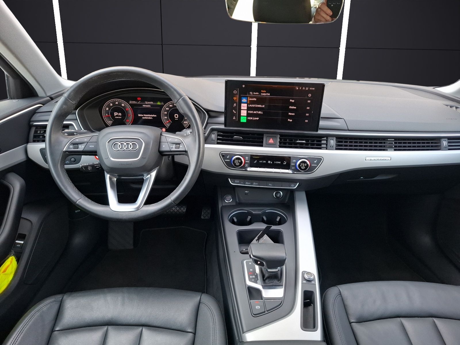 Fahrzeugabbildung Audi A4 Avant 40 TFSI advanced quattro S-tronic Navi