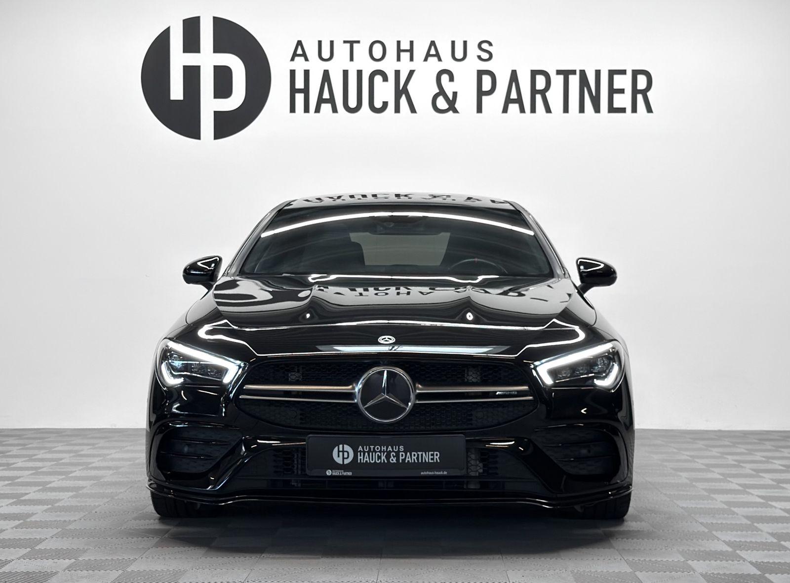 Mercedes-Benz CLA 35 AMG 4M Aero Pano 360° Perf. Lenk KeyGo foto 2