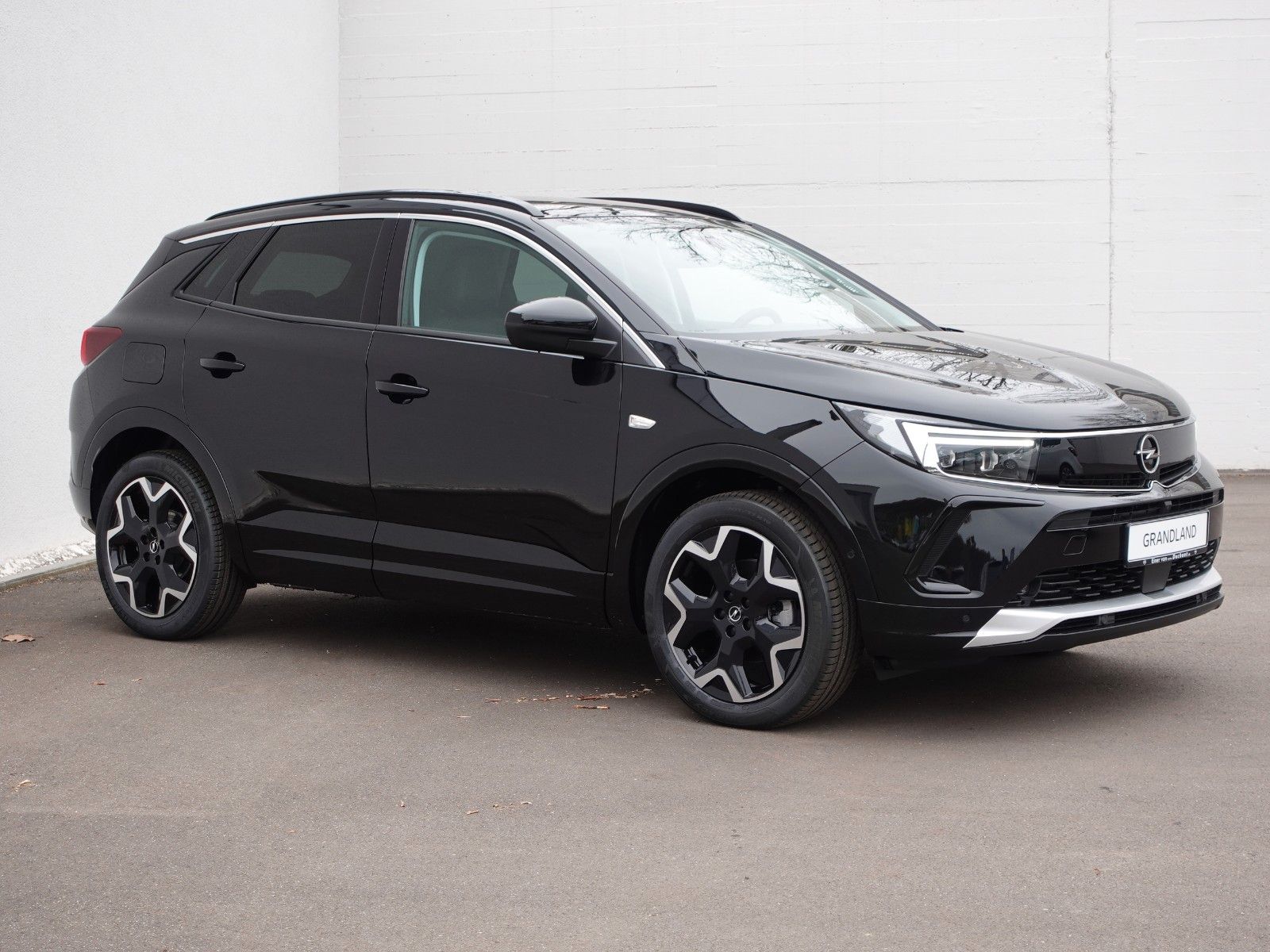 Fahrzeugabbildung Opel Grandland 1.2 Elegance -Autom.- AHK,Navi,Sitzhzg