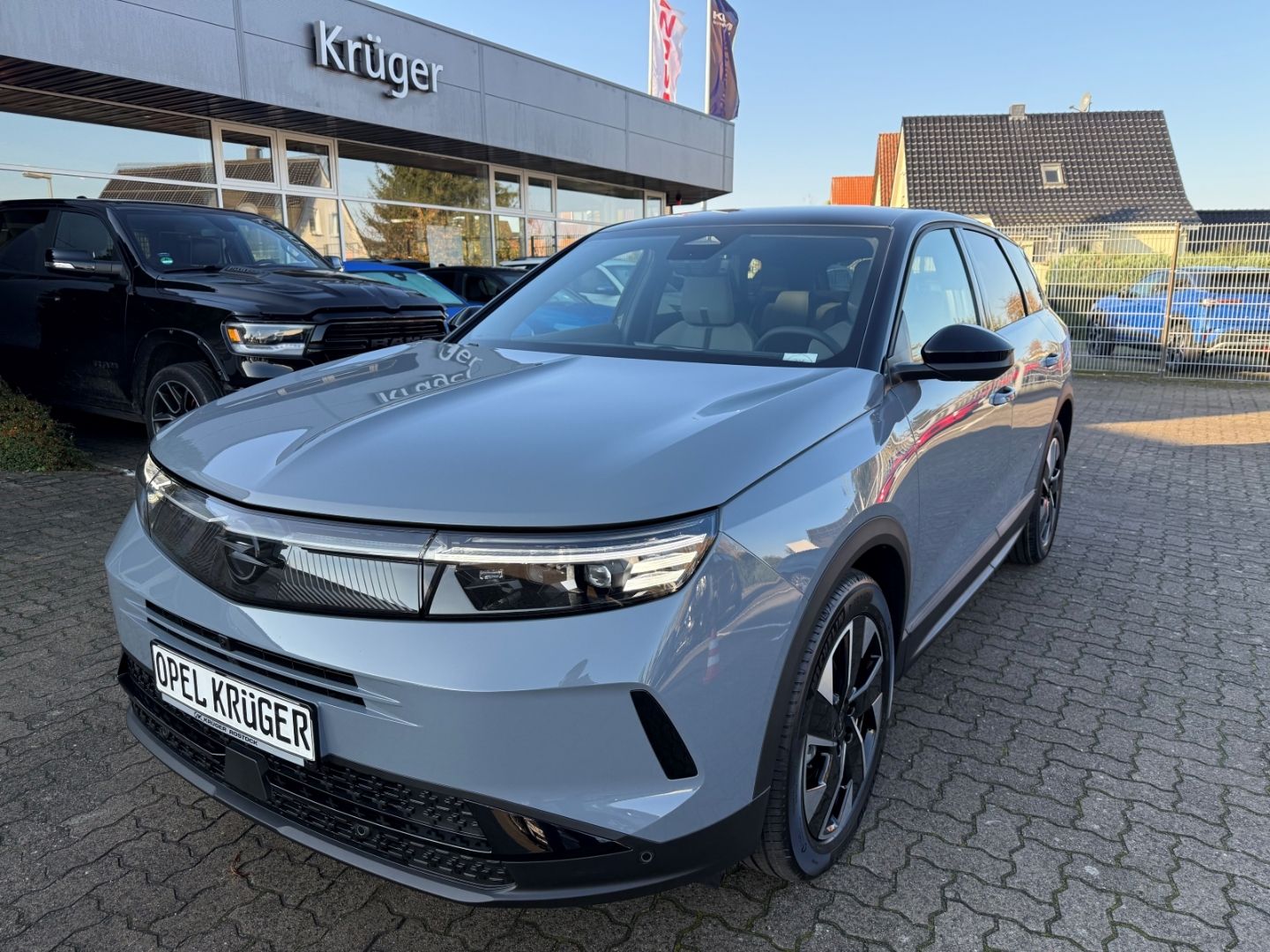 Fahrzeugabbildung Opel Grandland 1.2 GS +SHZ+LHZ+Kamera+Allwetter