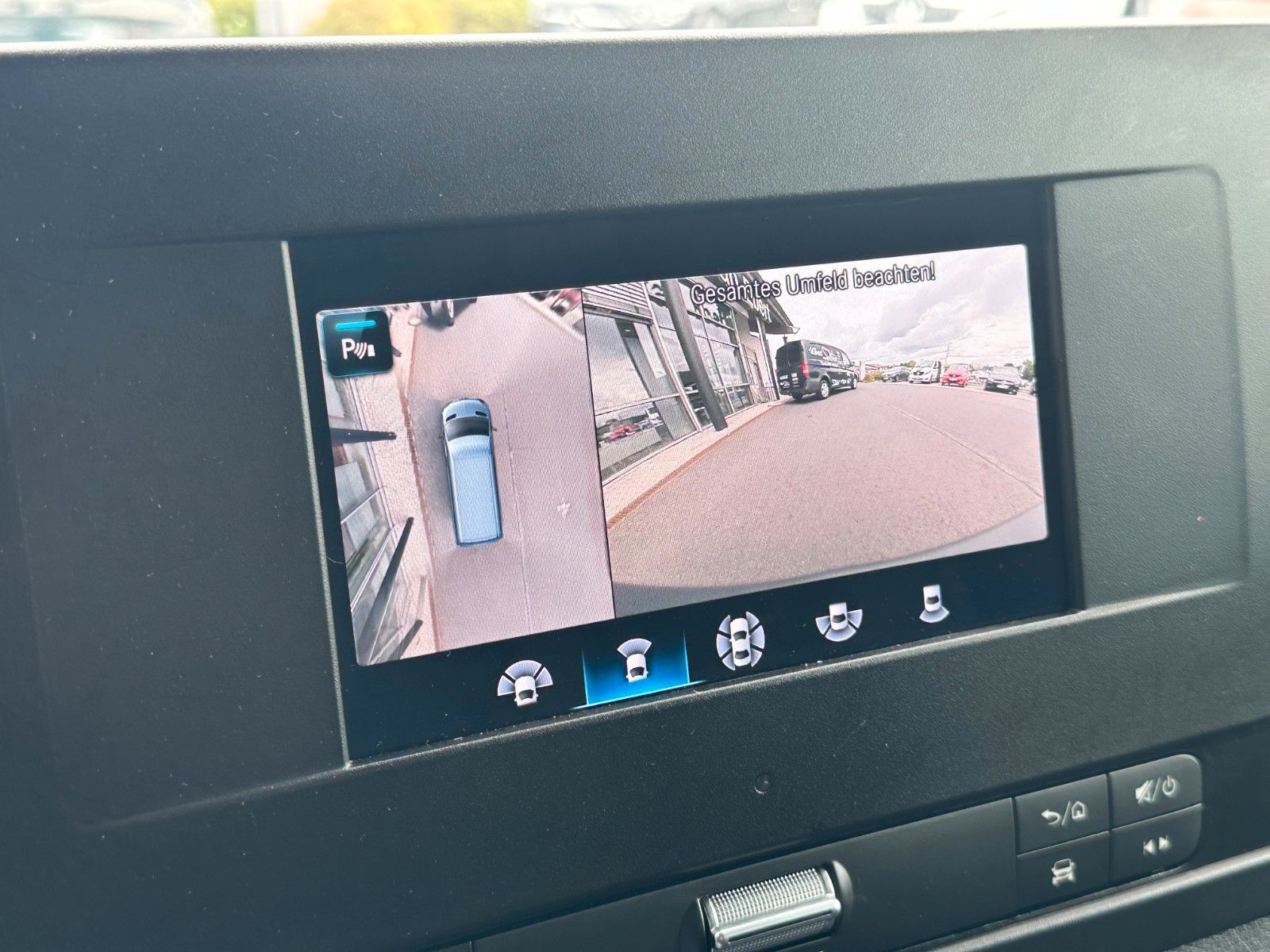 Fahrzeugabbildung Mercedes-Benz Sprinter 317 CDI 3665 9G Klima 360 SHZ Tempomat