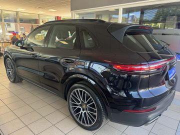 Porsche Cayenne - 8