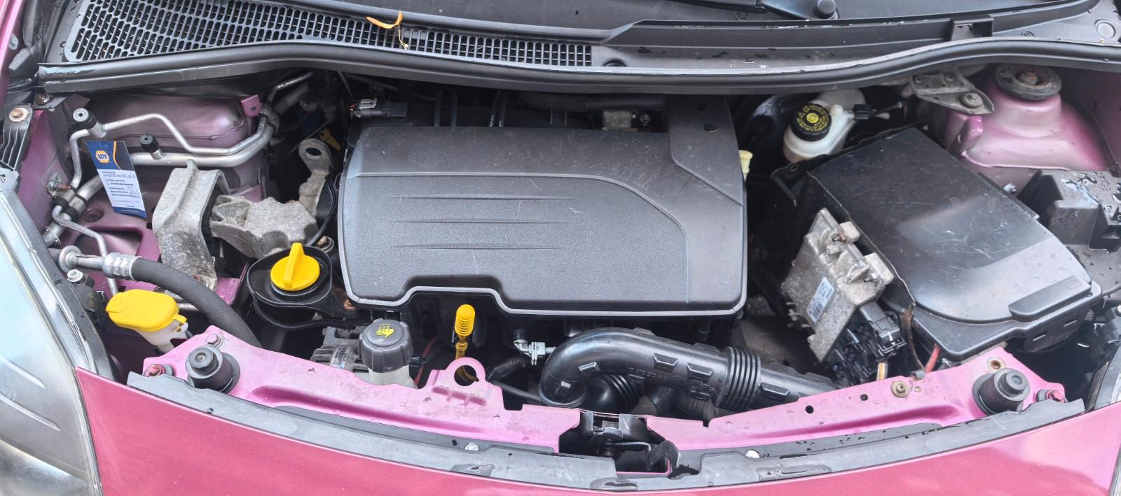 Renault Twingo Pano/Schiebedach/Zahnriemen+Wp neu