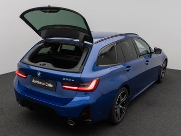 Fahrzeugabbildung BMW 330e Tour M Sport Komfortzugang Kamera 18"M LMR