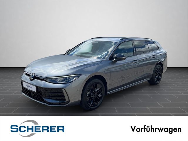 Volkswagen Passat Variant R-Line 2.0 TDI DSG 150PS / Pano /