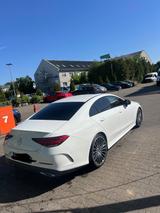 Mercedes-Benz CLS 220 d - - Mercedes-Benz CLS 220: Coupe