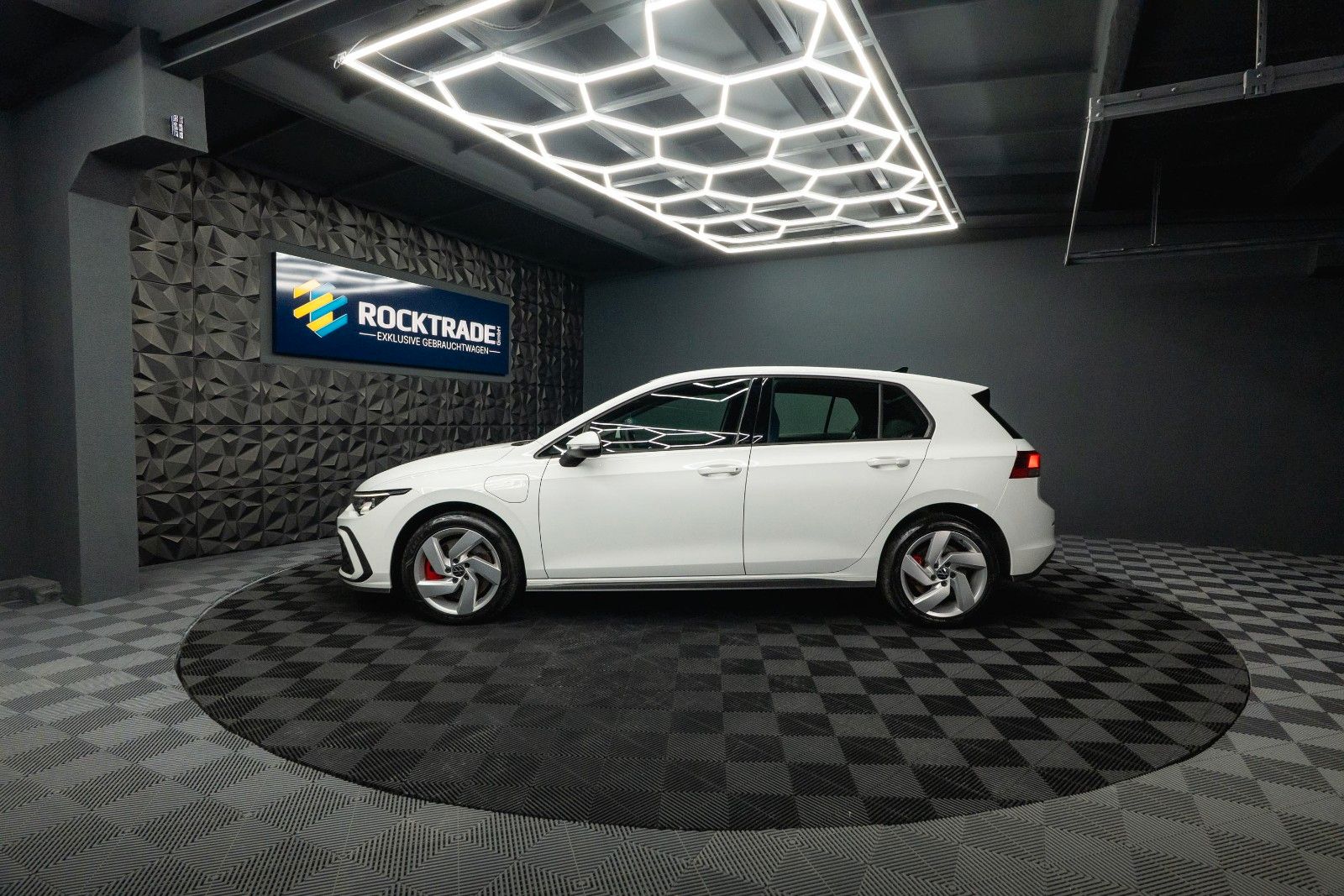 Fahrzeugabbildung Volkswagen Golf VIII Lim. GTE eHybrid Sport | LED | ACC