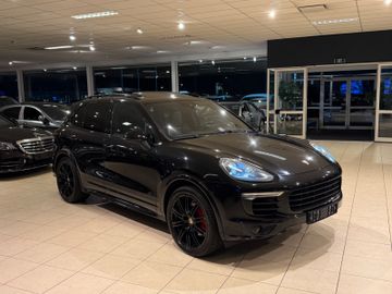 Porsche Cayenne - 3