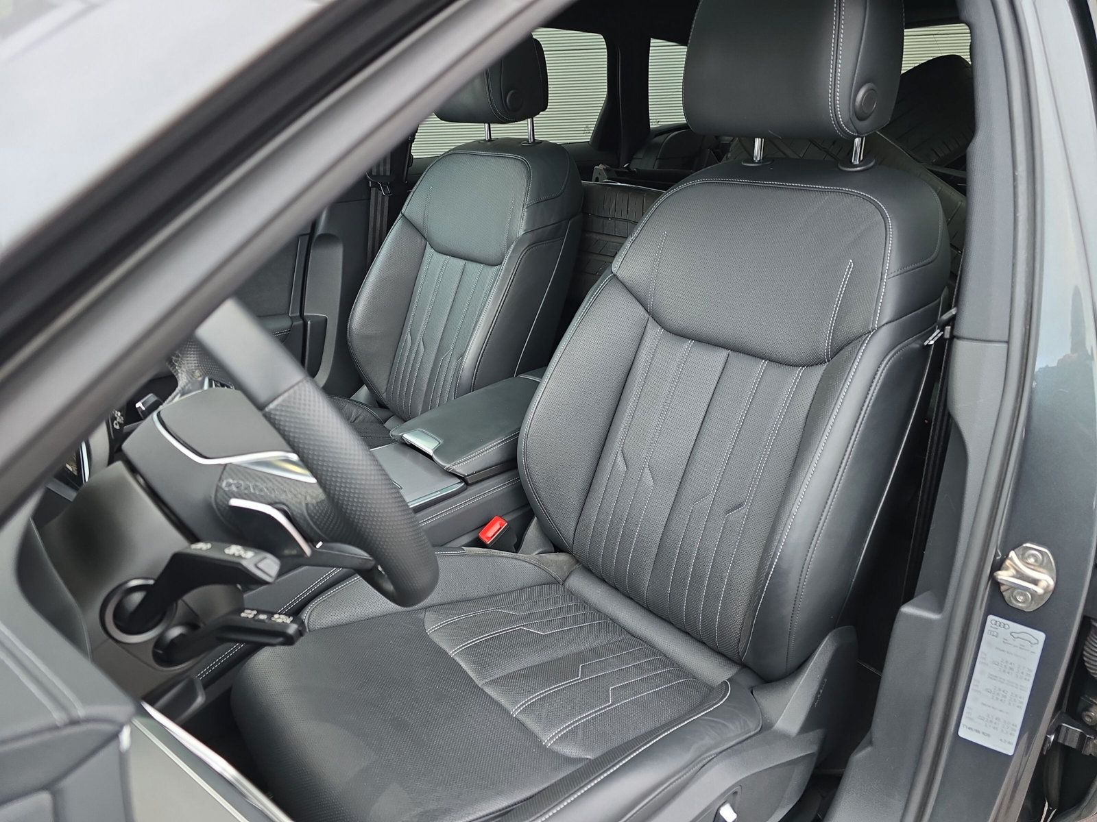 Fahrzeugabbildung Audi S6 Avant TDI qu HD-MATRIX AIR HuD PANO AHK