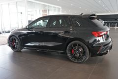 AUDI RS3 Sportback | Schalensitze | Carbon | Pano AUDI RS3 Sportback | Schalensitze | Carbon | Pano