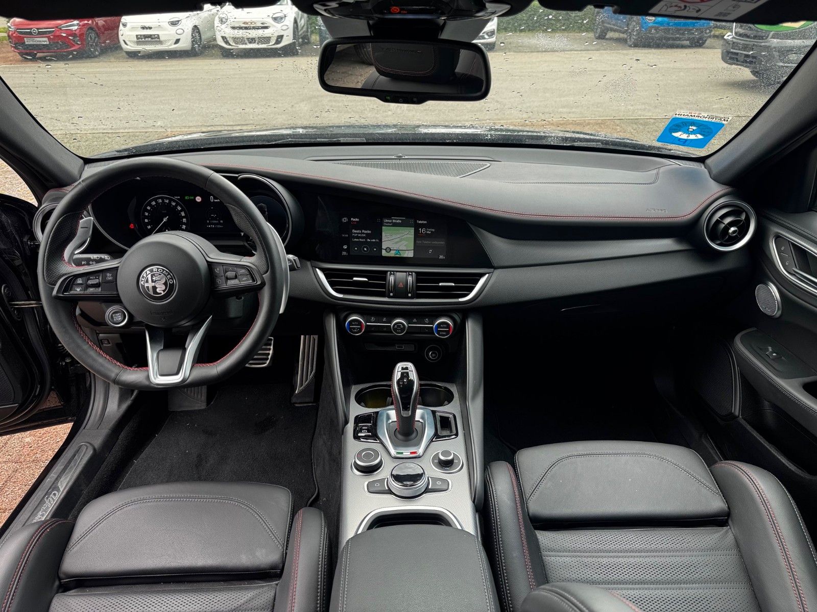 Fahrzeugabbildung Alfa Romeo Giulia Competizione Q4 Navi Kamera Totwinkel