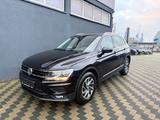 Volkswagen Tiguan Sound BMT/Start-Stopp Navi Tempomat ACC - gebrauchte SUVs in Moers