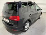 Volkswagen Touran 2.0 TDI DSG Comfortline Navi Pano Klima P - Volkswagen Touran aus 2011