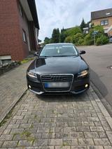 Audi A4 1.8 TFSI BAUJAHR 2008 - Audi A4 mit Benzin-Antrieb: Limousine, 2.8