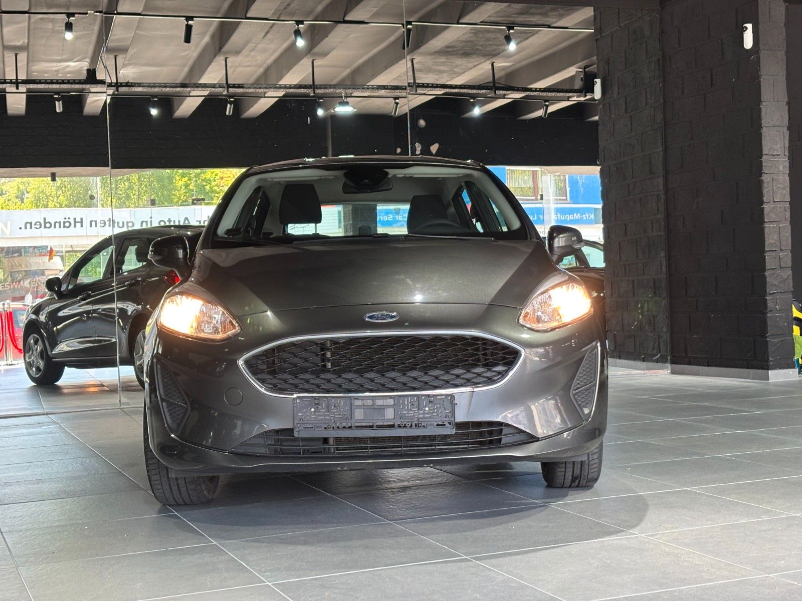 Fahrzeugabbildung Ford Fiesta Cool & Connect /Easy-Driver-Paket/TÜV NEU