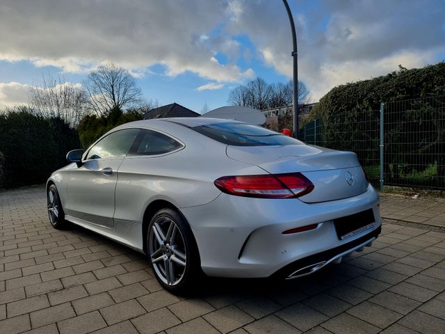 Mercedes-Benz C 200 Coupe AMG Line* Panorama*LED*