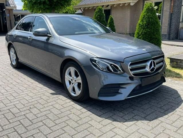 Mercedes-Benz E 200 d AMG LINE NAVI kamera LED