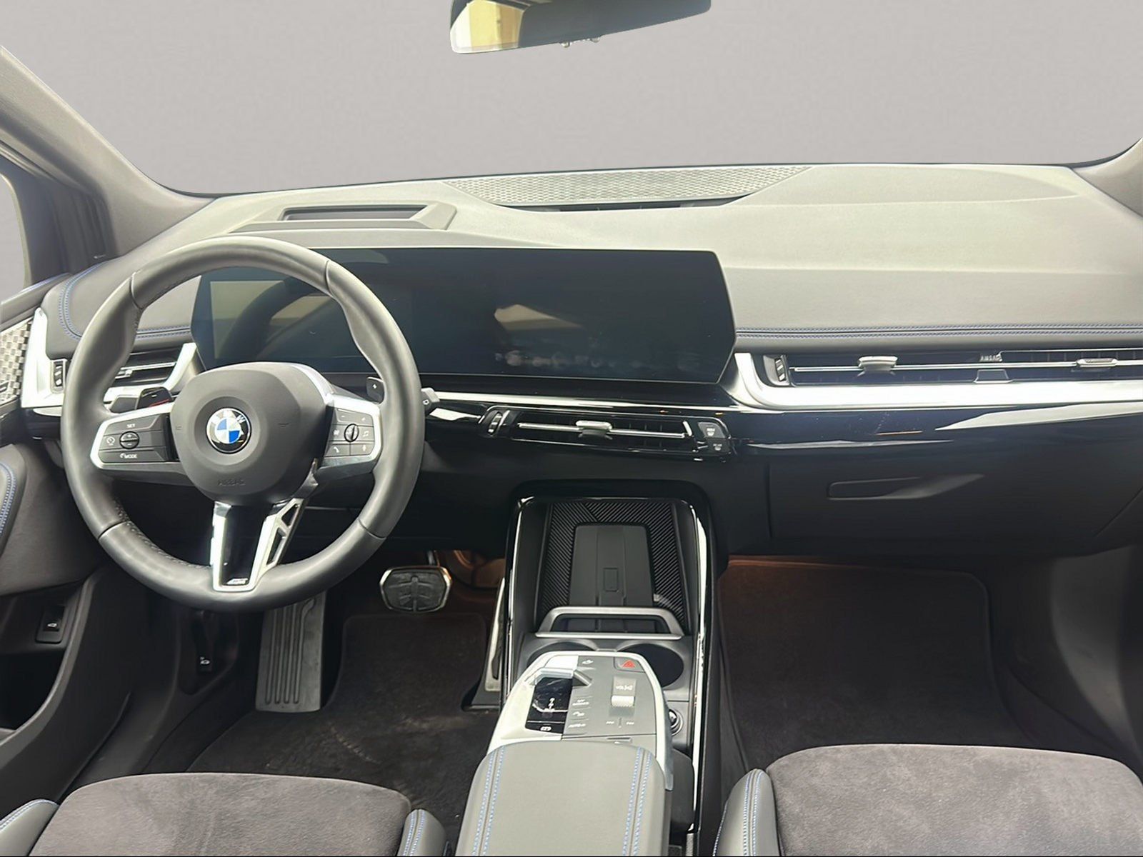 BMW 223 Active Tourer - Bild 18