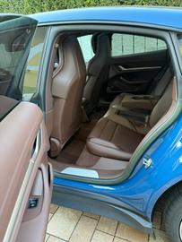 صورة 4 لـ 2023 Porsche TAYCAN
