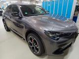 Alfa Romeo Stelvio Veloce Q4 NAVI SHZ LEDER-ARMATURENBRETT - Alfa Romeo Stelvio Jahreswagen