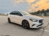 Mercedes-Benz Mercedes B180/1500 116CV/CAR PLAY/VIRTUAL/TAGLIA - Mercedes B 180 mit Halbautomatikschaltung