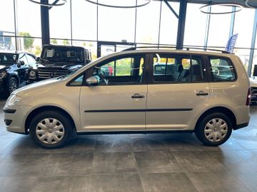 Volkswagen Touran Conceptline *KLIMA*TEMPOMAT*SZHZ*