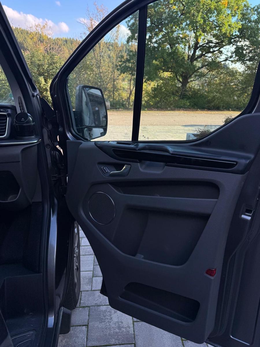 Ford Tourneo Custom Titanium X