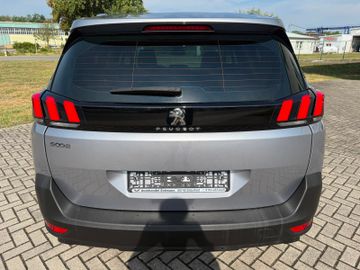 Peugeot 5008 - 10