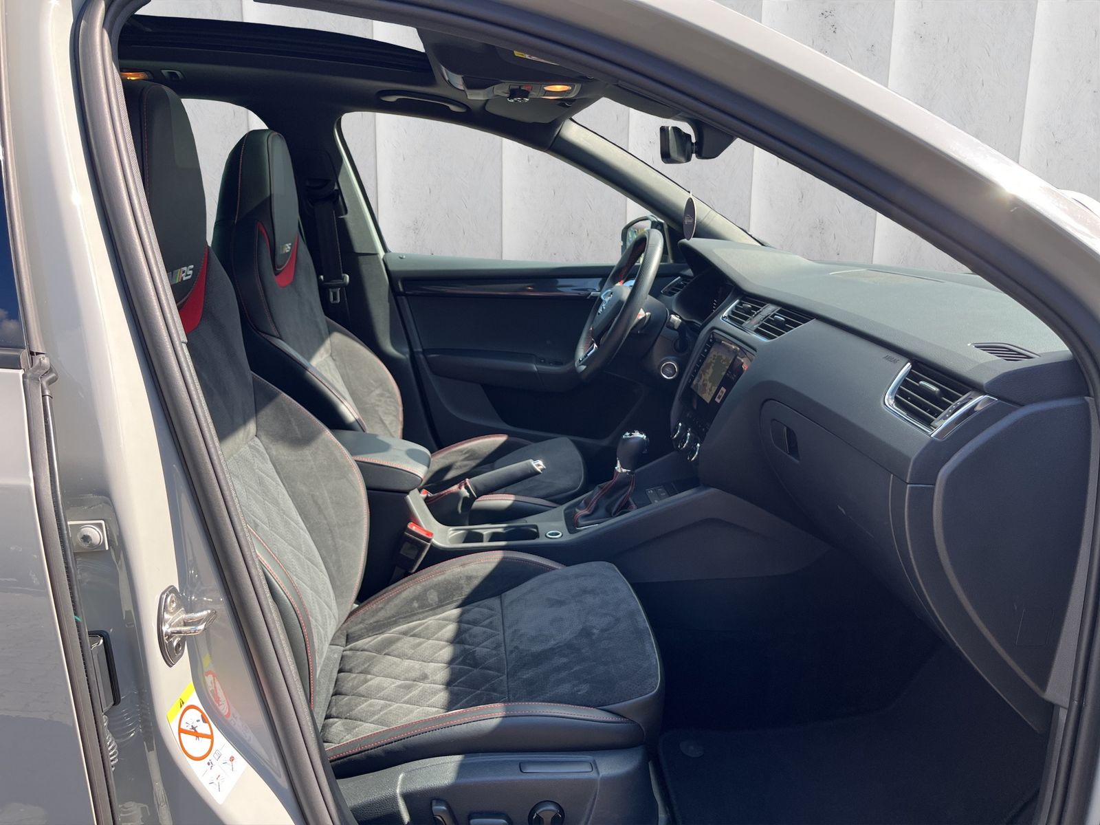 Fahrzeugabbildung SKODA Octavia 2.0 TSI*RS*DSG*SHZ*ACC*ViCo*Standheizung
