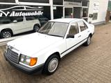 Mercedes-Benz 200!!1HAND!1.LACK!!VOLLSCHECKHEFT!! - Mercedes-Benz 200 in Duisburg