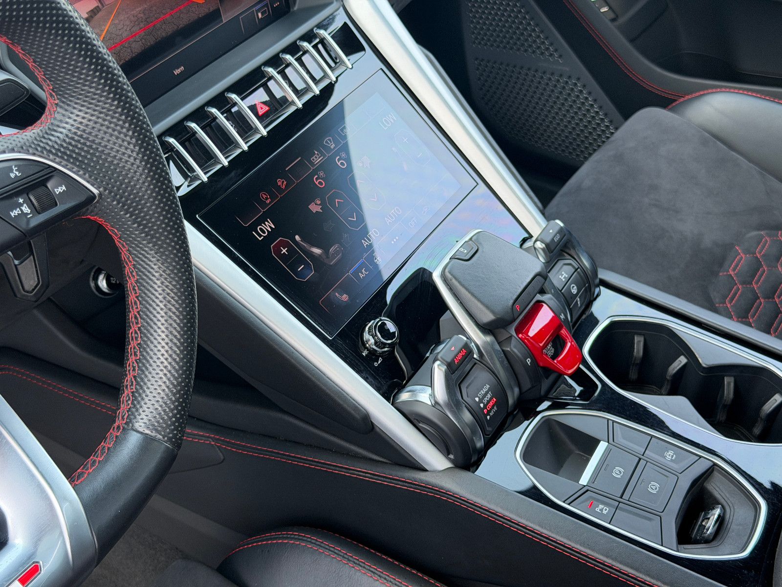 Fahrzeugabbildung Lamborghini Urus/PANO/23ZOLL/B&O-3D/360KAM/HEAD-UP