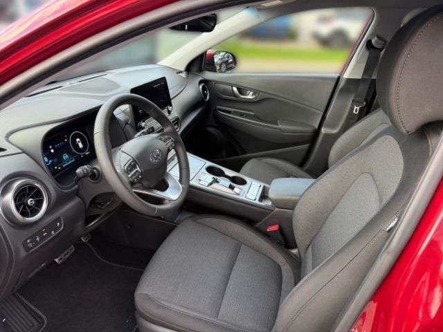 Fahrzeugabbildung Hyundai KONA Trend Elektro 2WD +KLIMA+NAVI+RFK+LED+SHZ+U