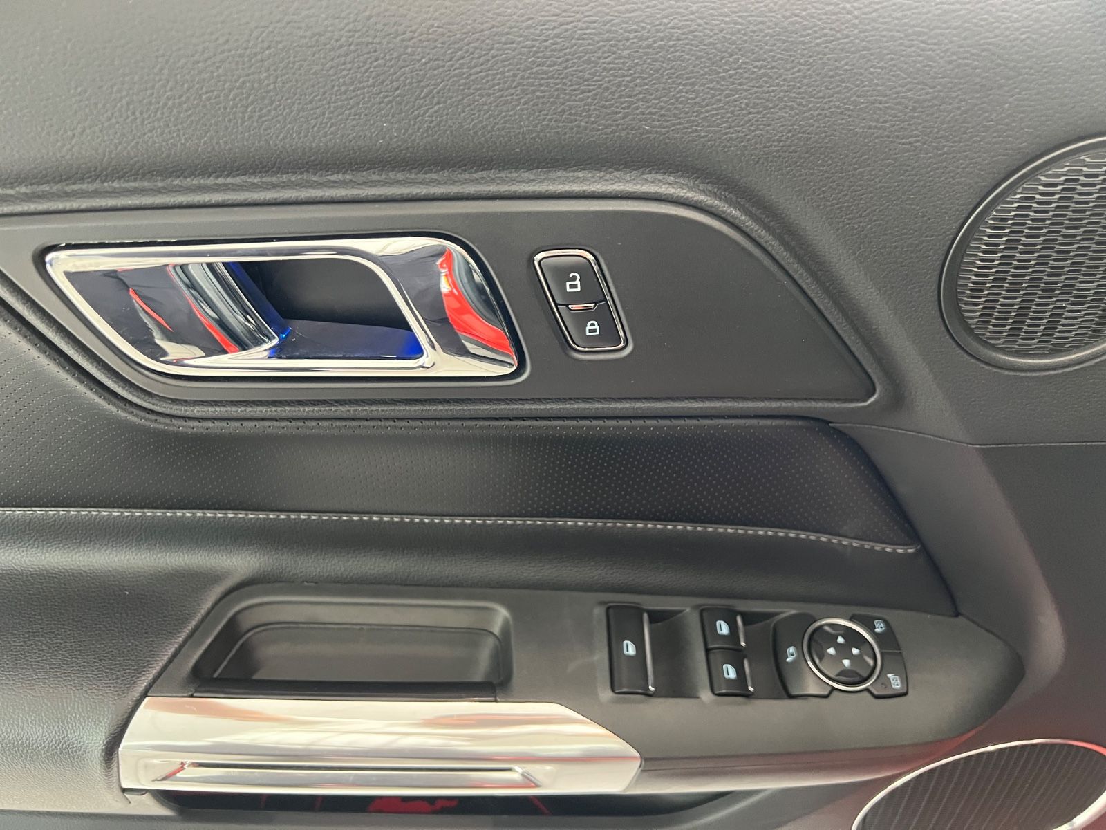 Fahrzeugabbildung Ford Mustang GT 5.0 Convertible ASCH KOMPRESSOR