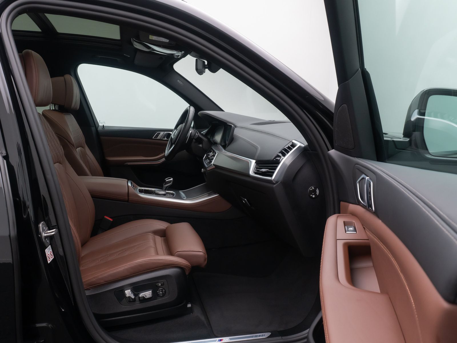 Fahrzeugabbildung BMW X5 xD30d M Sport Panorama HUD DispKey Individual