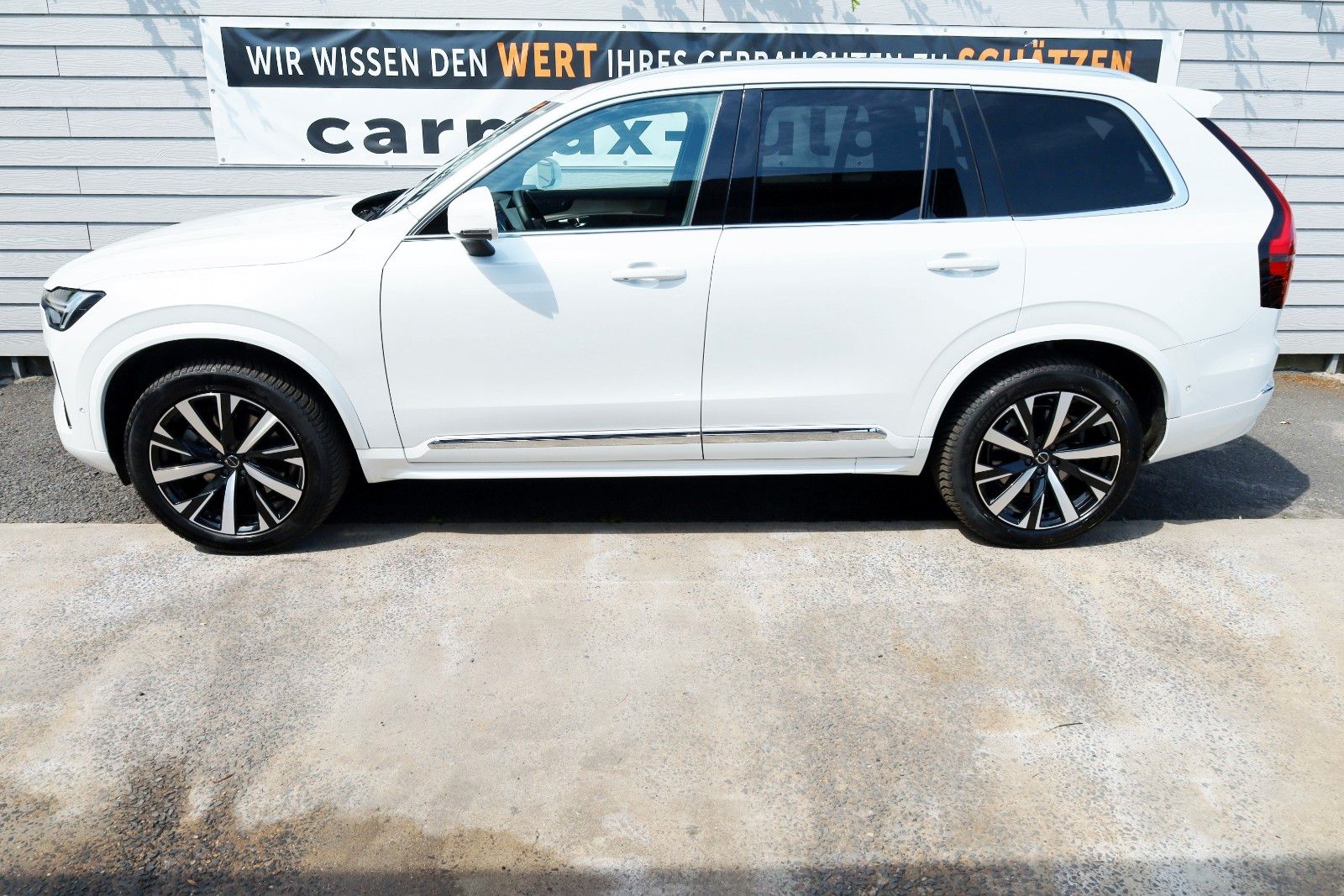 Fahrzeugabbildung Volvo XC90 Plus Bright AWD 7Si,Leder,Navi,LED,HUD,360°