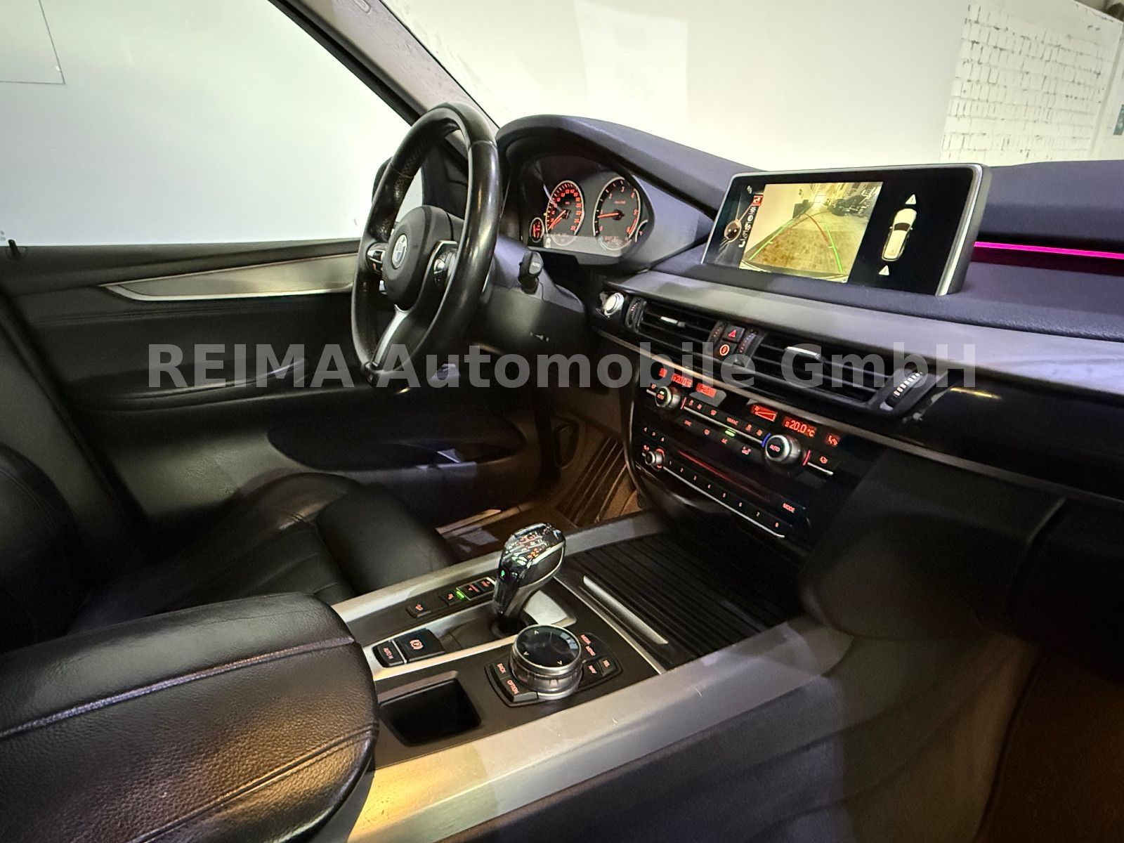 Fahrzeugabbildung BMW X5 xDrive 30 d , M-Sportpaket, Pano, ACC