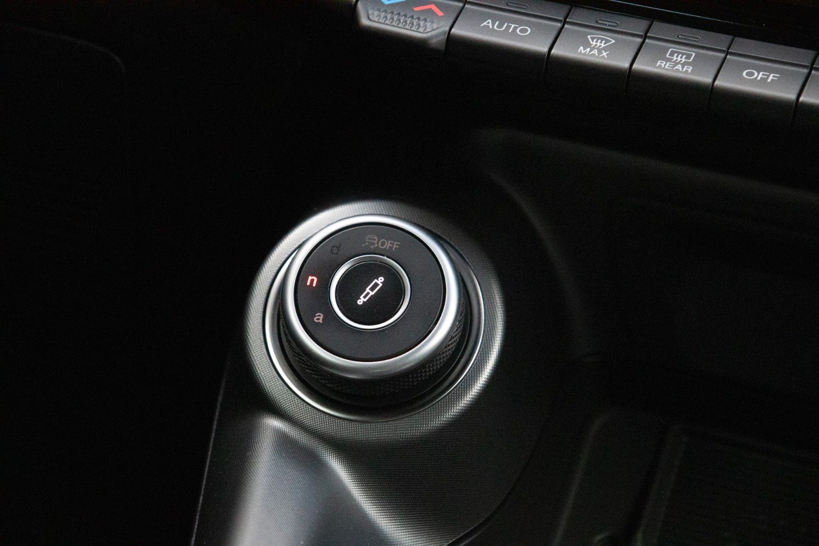 Fahrzeugabbildung Alfa Romeo Tonale MY25 1.5 VGT Hybrid 118kW DCT INTENSA