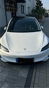 Tesla Model 3 Performance Highland  - Tesla Model 3 aus 2024