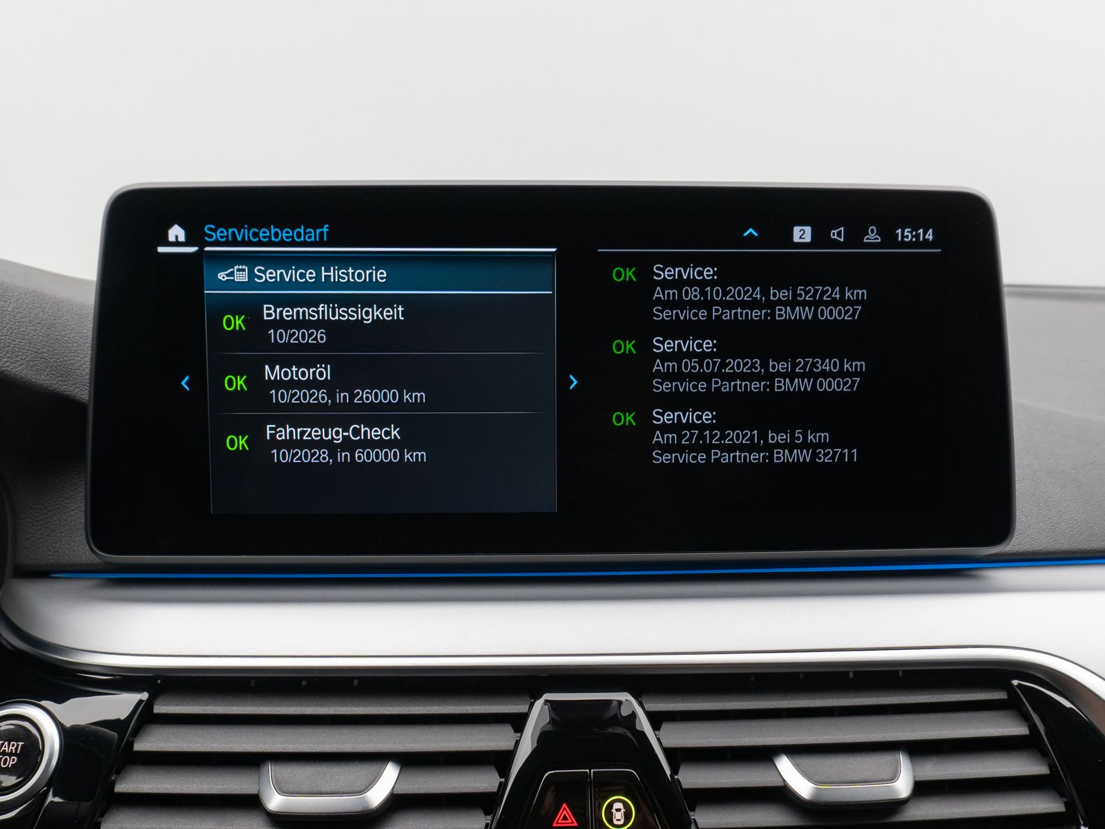 Fahrzeugabbildung BMW 530e xD HUD DAB CockPitPro PDC Komfort Alarm LED