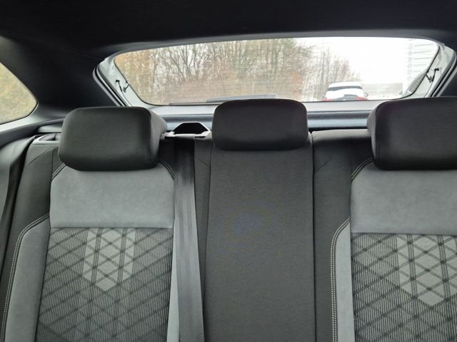 Taigo R-Line 1.5 TSI DSG, IQ.LIGHT, Navi