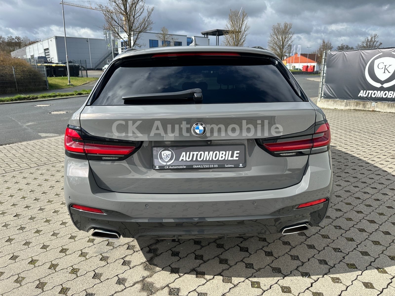 Fahrzeugabbildung BMW 520d xDrive M-Sport/Navi/Head-Up/LED/ACC/Kam.