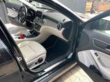 Mercedes-Benz Mercedes Benz GLA 220 CDI - Mercedes-Benz GLA 220: Limousine