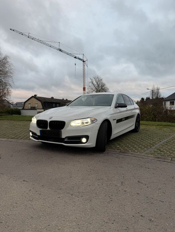 Image of BMW 530