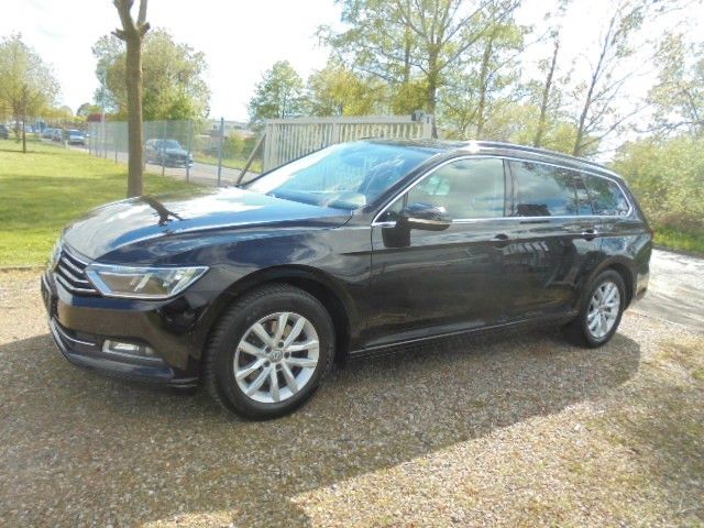 Volkswagen Passat 2.0 TDI DSG Variant Comfortline NAVI+AHK