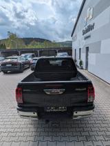 Toyota Hilux - schwarze Toyota Hilux